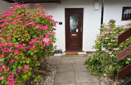 Ground Floor Beachside Apartment - Photo 1