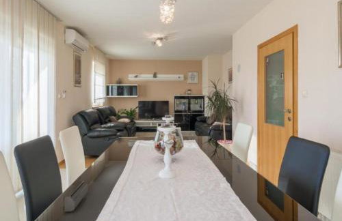 Holiday House BALEN with Swimming Pool - Foto 36