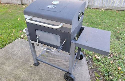 Beautiful Craftsman Style Home w/ Fenced Yard - Foto 31