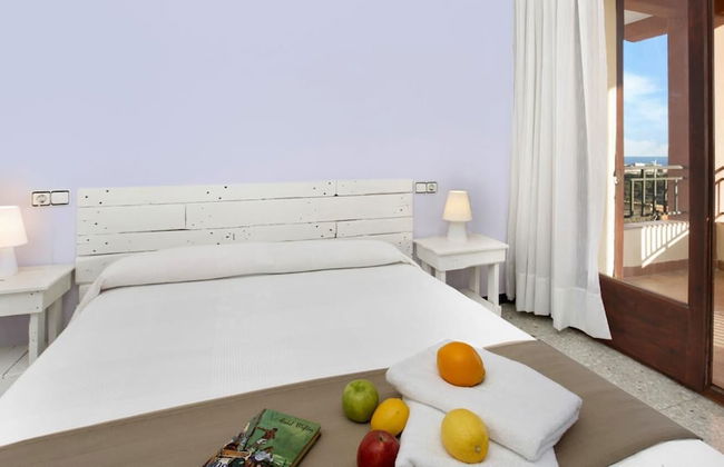 Vila Maer in Blanes With 5 Bedrooms and 2 Bathrooms - Photo 14