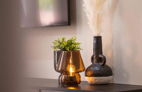 Our House Collective - Luxury Stay in Lincoln City Centre, Hot tub, Sleeps 16 - Foto 17