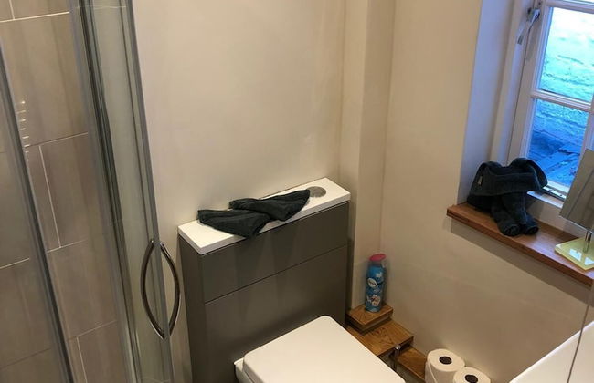 2 Bed Cottage - Sleeps 4 - Parking - Wifi - Foto 9