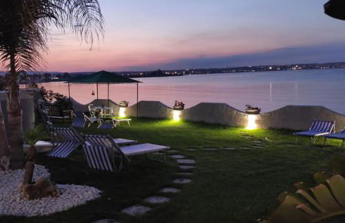 Casa con piscina e vista mare dal giardino - Photo 18