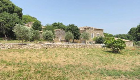Beautiful Farmhouse with large swimming pool within walking distance of a charming, lively village - Foto 5