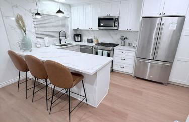 Private 3BR Home - Hot Tub, Yard, Arcade & Parking - Foto 56