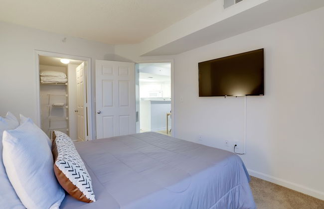 Sophisticated and Beautiful Condo - Foto 9