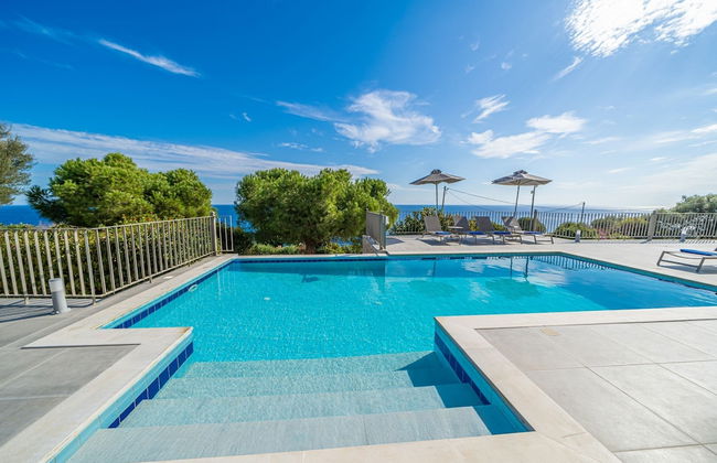 Villa Niki With Swimming Pool - Photo 4