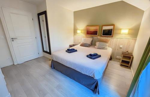 Cottage avec Parking gratuit - piscine et jeux - Foto 2