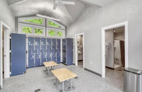 SoHa Year Round Heated Indoor Outdoor Pool - Photo 47