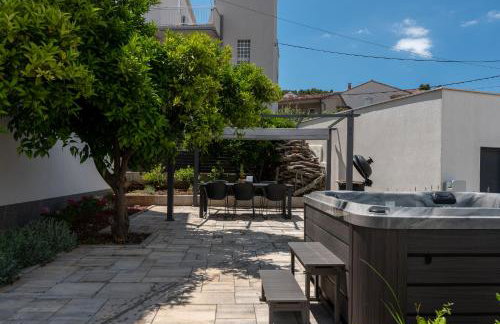 Maca Apartments & Suites with Heated pool near beach 50m - Foto 3