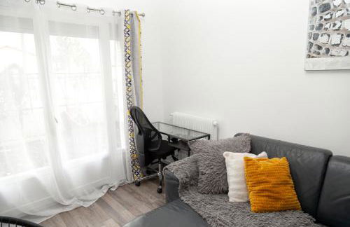 Cosyhome T2 proche Gare entre Paris et Disneyland - Familial Rénové 65 m2 - Foto 13