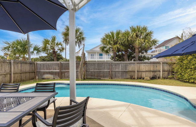 Pelican Retreat by Avantstay 5 Mins TO Beach Pet Friendly w/ Pool & Bbq! - Foto 38