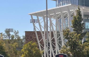 Private Gated Garden Suite in Historic Home, walk to UNM Football and Basketball, UNM and Pres Hospitals - Foto 26