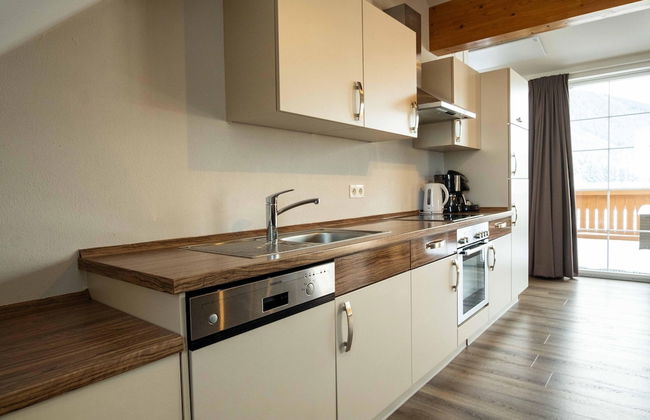 Modern Apartment Right Next to the ski Lift - Photo 10