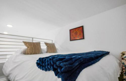 Austin Stylish Studio - Foto 11