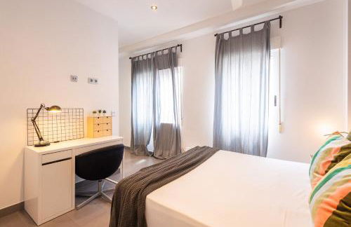 FLORIT FLATS - Stylish 2 Bedroom AC Wifi Terrace Attic in Valencia Center - Foto 17