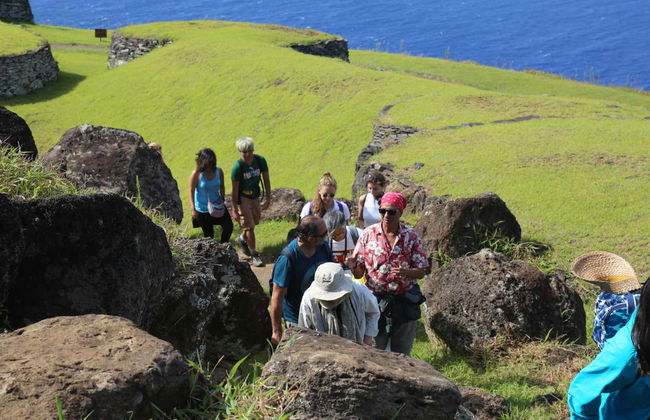 Orongo & Rano Kau Volcano Trip - Photo 3