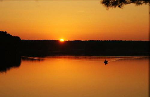 Domek wypoczynkowy w lesie nad jeziorem - Foto 37