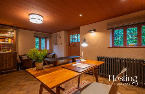 The Writers Retreat - Photo 30