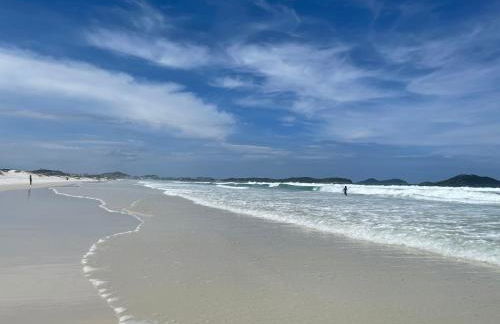 Casa em frente a Praia das Dunas - Cabo Frio/RJ - Foto 8