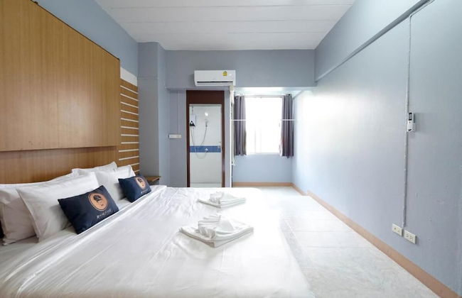 RoomQuest SPS Hotel and Residence - Photo 8