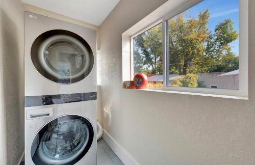 Longmont 2BD Comfort | Outdoor dining + Parking - Foto 21