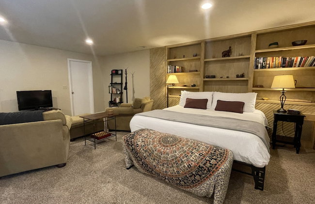 Couples Retreat With Hot Tub, Sauna and Steam Room - Foto 3