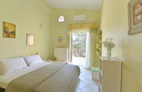 Domelia's Luxury Apartments near Airport & beach - Foto 11