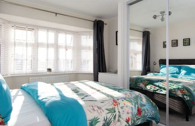 Charming Modern City Escape Garden Parking - Foto 18