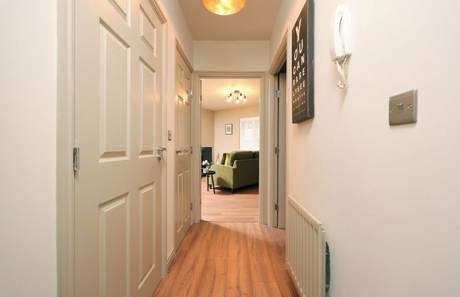 Stylish Flat With Sofa Bed in Malmesbury - Photo 19