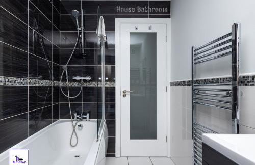 Greenwood by Alt-Stay - 4 Bed 2 Bath Home - Parking, WiFi & Smart TV In All Bedrooms - Contractors & Relocations - Weekly & Monthly Rates - Foto 8