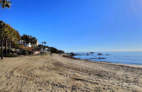 Superb 3-bed penthouse minutes drive to the beach - Foto 39