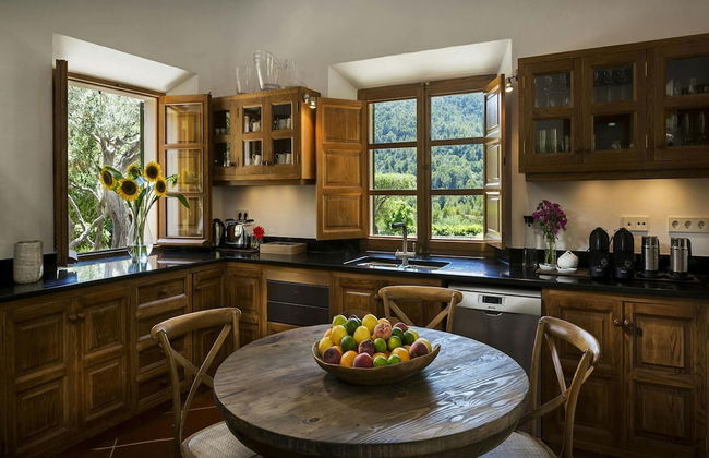 Elegant Villa With Communal Space - Foto 7