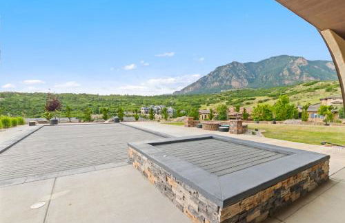 Elegant Mountain Retreat with Sweeping Views - Foto 9