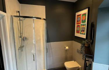 Studio 77 - Stylish 1 Bedroom End Terrace House - Foto 28