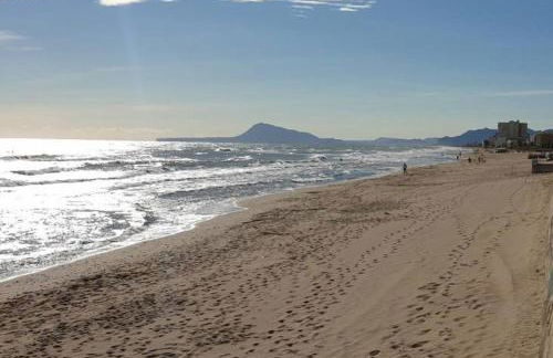 Acogedor apartamento en Daimús a 150 metros de la playa con parking privado y piscinas comunitarias - Foto 24