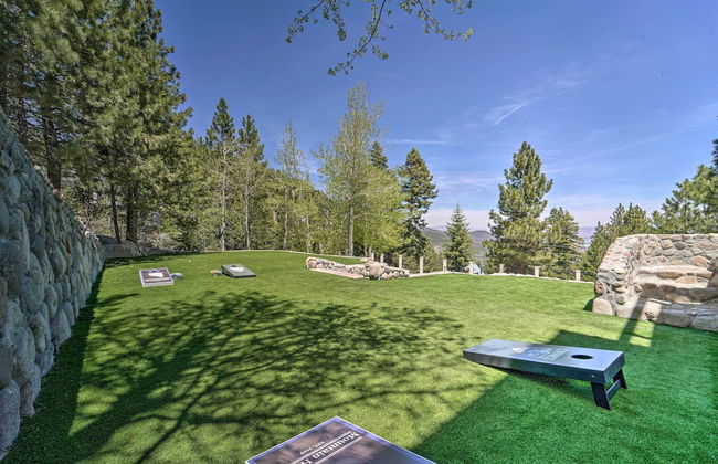 Hot Tub, Pool Table Luxe Reno Chalet with Mtn View! - Foto 21