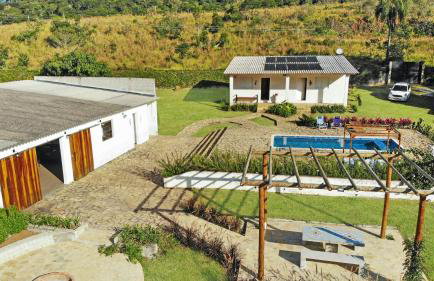 Sítio com Churrasqueira, Piscina, Lago e Natureza - Foto 62