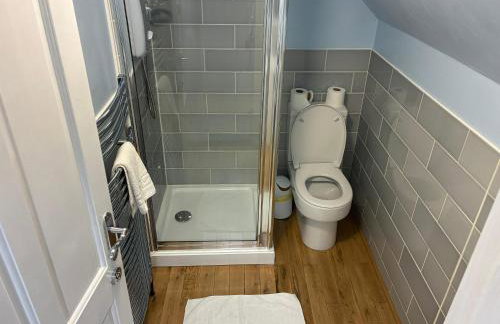 By-the-Beach, Sea view 2 bedroom Loft Studio Apartment & Free Parking - Foto 20