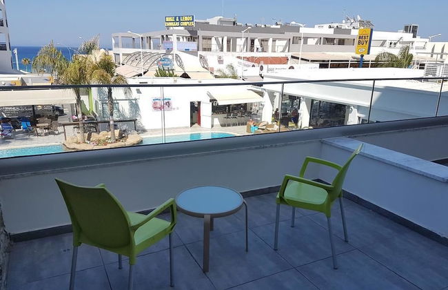 Melini Hotel Suites - Photo 24