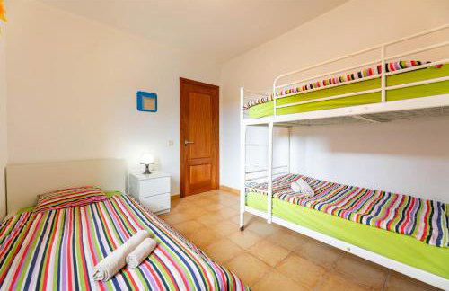 Sunrise Surf House, Big Garden, Hot Tub, Parking, super-fast free Wi-Fi - Foto 17