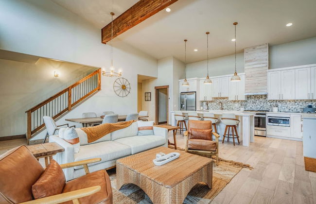 Wilderness Club Escape For 14! - Photo 16