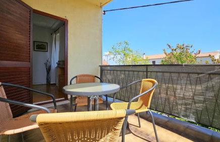 Stelia F. - Photo 16