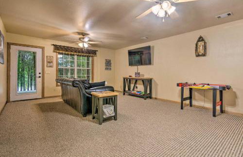 Deck and Fire Pit Lakefront Hideaway in Scranton! - Foto 17