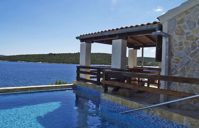 Robinson House "blue Stone" With Swimming Pool - Foto 1