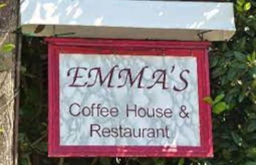 The Post House (Centre of riverside village) - Photo 6