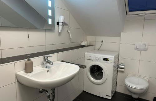 Perfekt für 2-4! Küche Garage Flughafen Nespresso - Foto 18