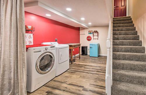 Stylish Vacation Rental - Walk to ISU! - Foto 25