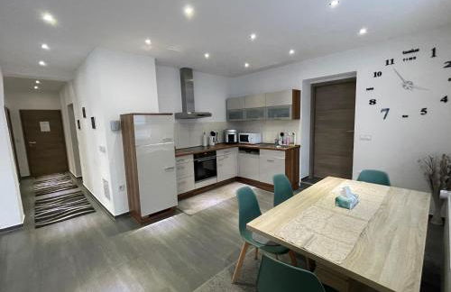 Maria's Ferienwohnung - Modernität trifft Eleganz - Foto 13