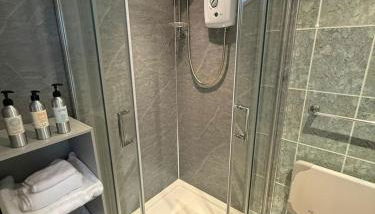 Coastal Escape - Photo 5